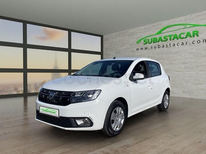 Usado Dacia Sandero Comfort 95 HP (69 kW) 2020 Branco Sedan