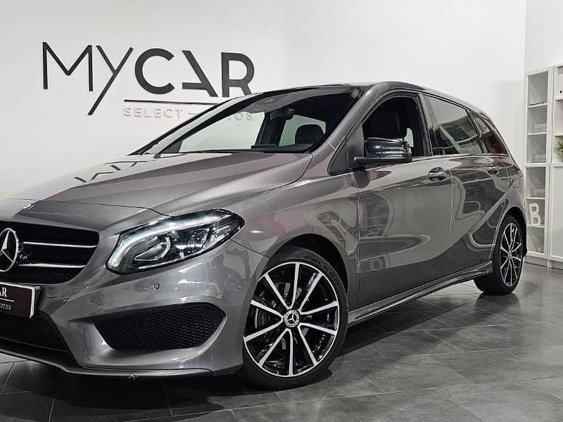Usado Mercedes B180 AMG line 109 CV (80 kW) 2016 Gris / plata Monovolumen
