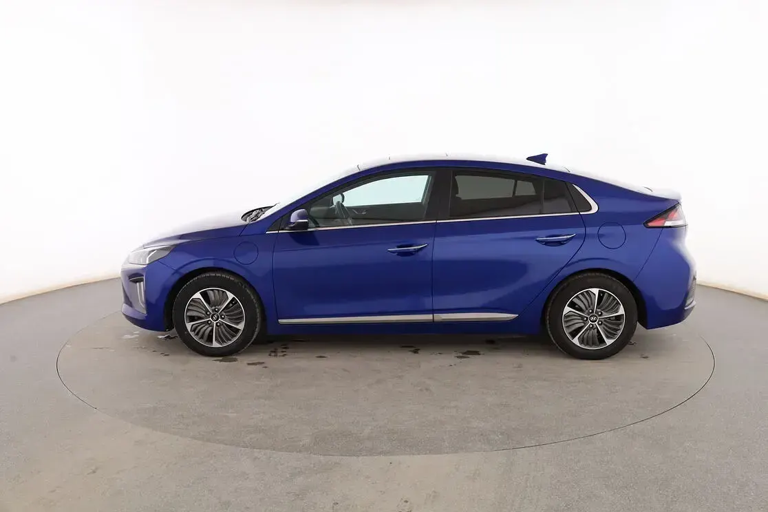 Usado Hyundai Ioniq 141 CV (103 kW) 2022 Azul Utilitario