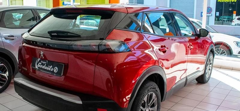 Begagnad Peugeot 2008 Active 102 HK (75 kW) 2021 Röd SUV