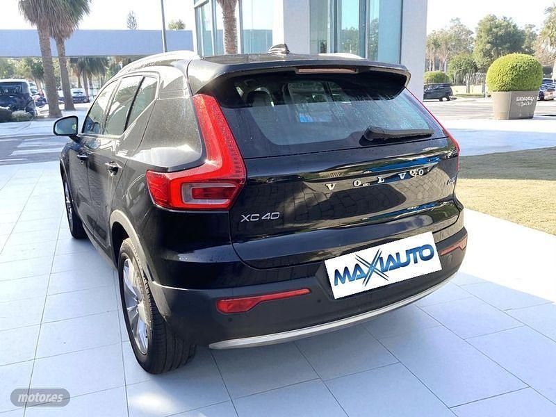 Usado Volvo XC40 Momentum 150 CV (110 kW) 2018 Negro SUV