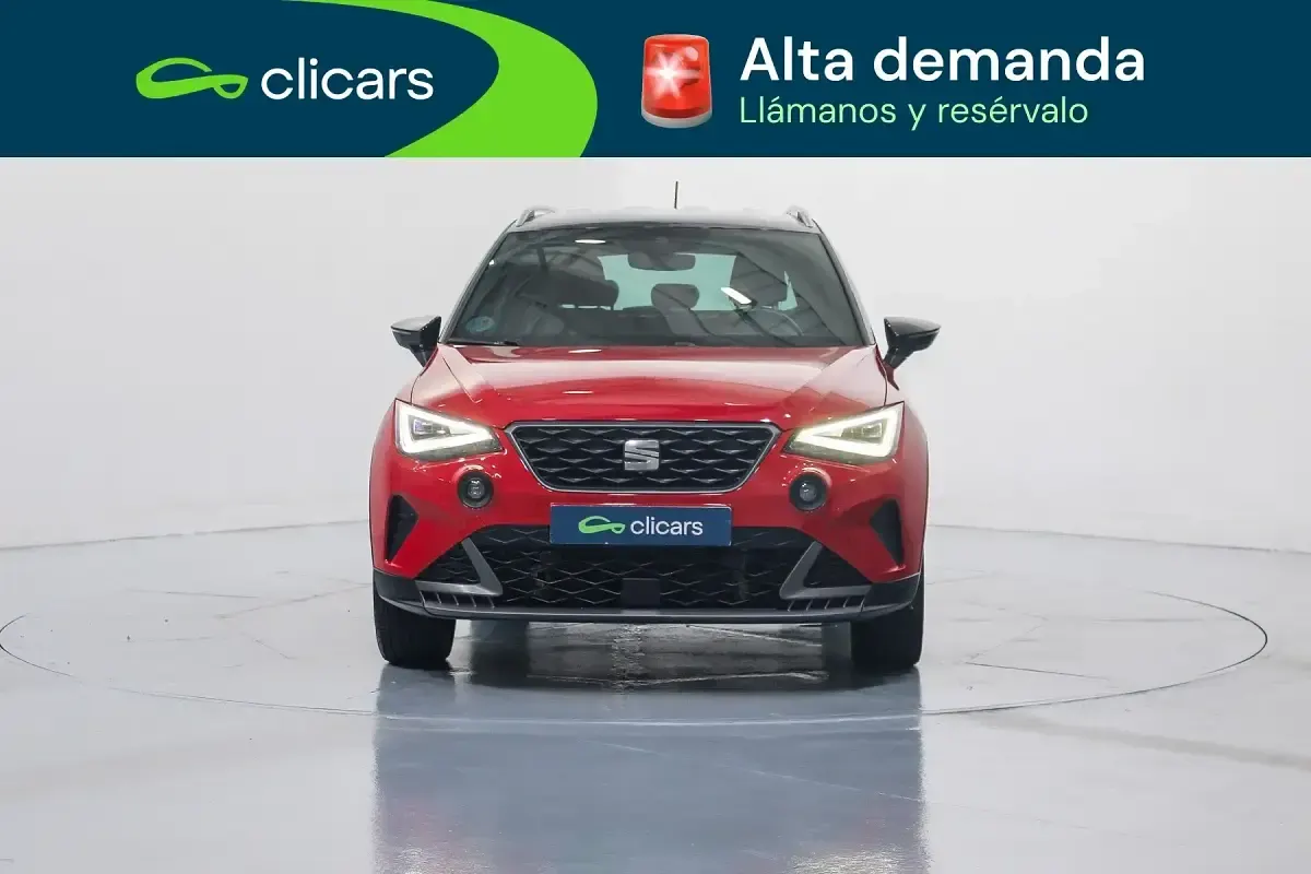 Usado Seat Arona FR 110 CV (80 kW) 2023 Rojo SUV