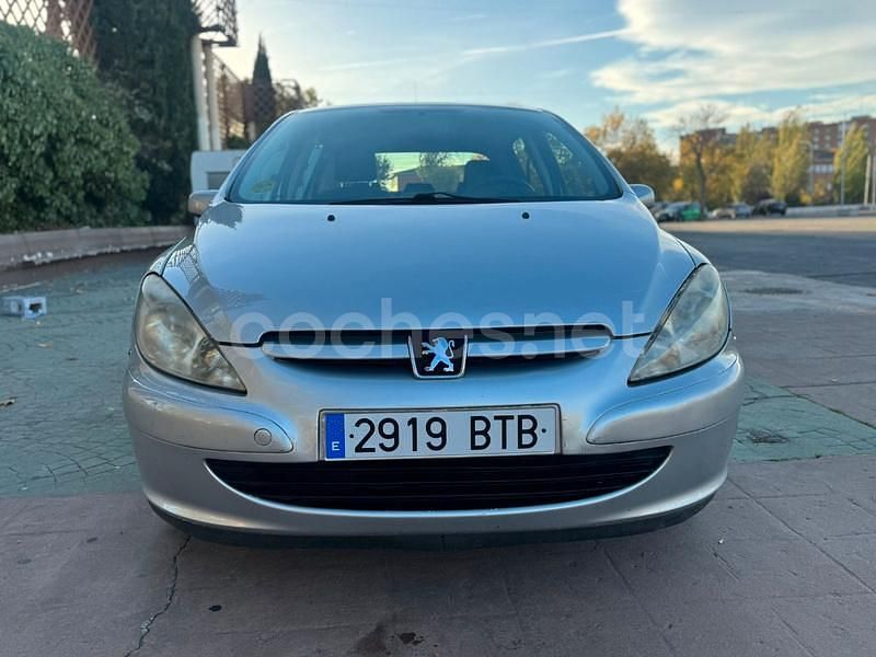 Gris / plata Usado 2002 Peugeot 307 Berlina | 2500 € (Precio justo) - Imagen 1/4