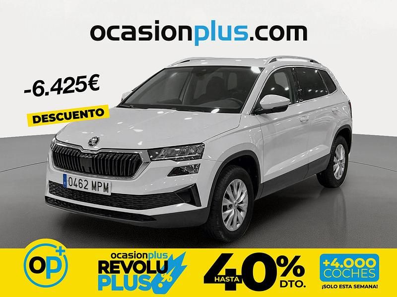 Usado Skoda Karoq Selection 115 CV (84 kW) 2024 Blanco SUV