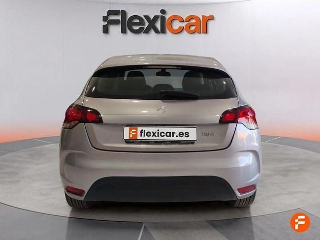 Usado DS Automobiles DS4 120 CV (88 kW) 2016 Gris Berlina