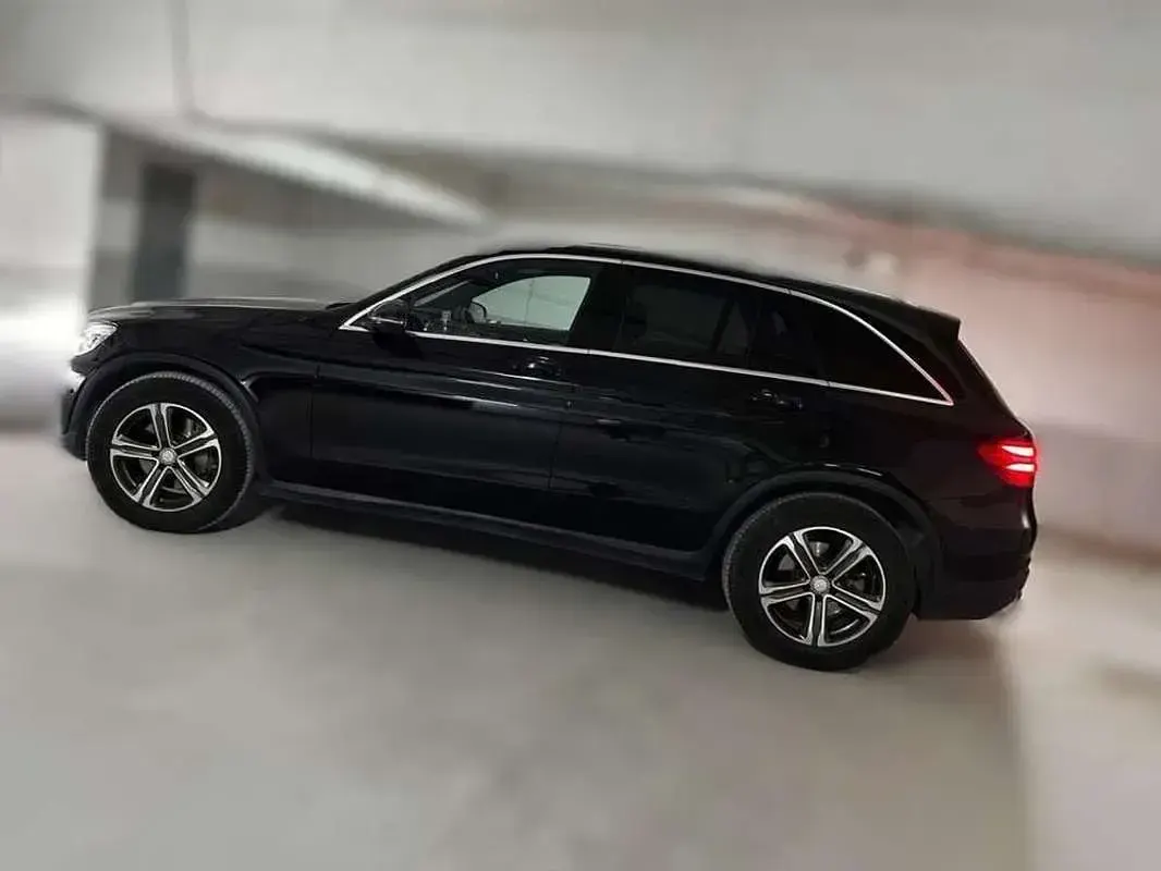 Usado Mercedes GLC220 170 CV (125 kW) 2016 Negro SUV