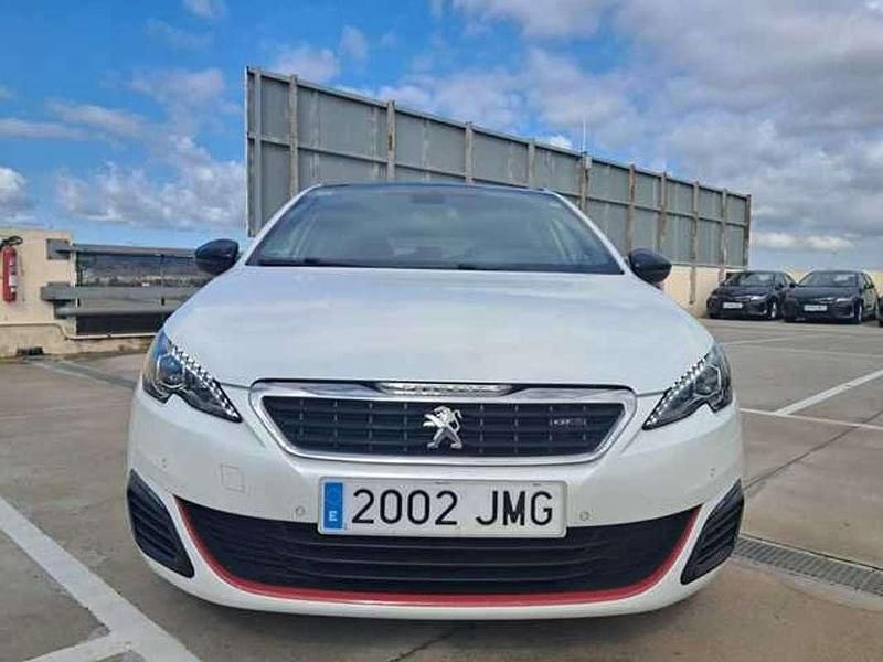 Usado Peugeot 308 SW GT 205 CV (150 kW) 2016 Blanco Familiar