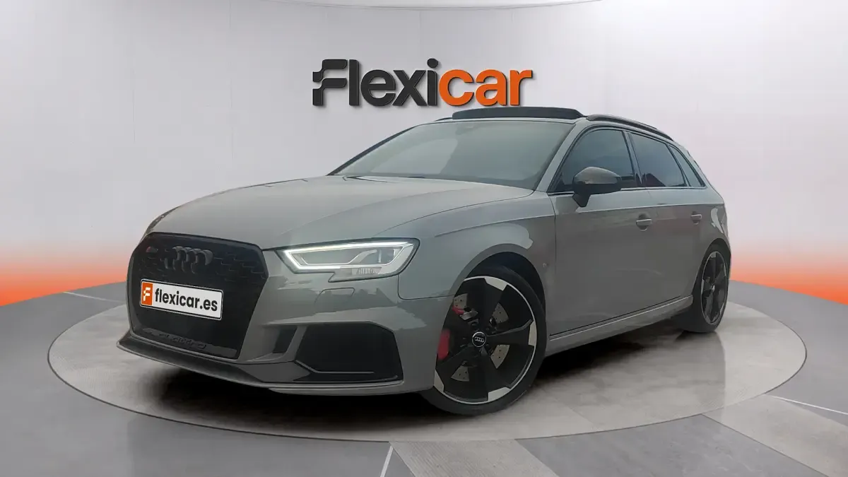 Usado Audi RS3 Premium 400 CV (294 kW) 2018 Gris Berlina