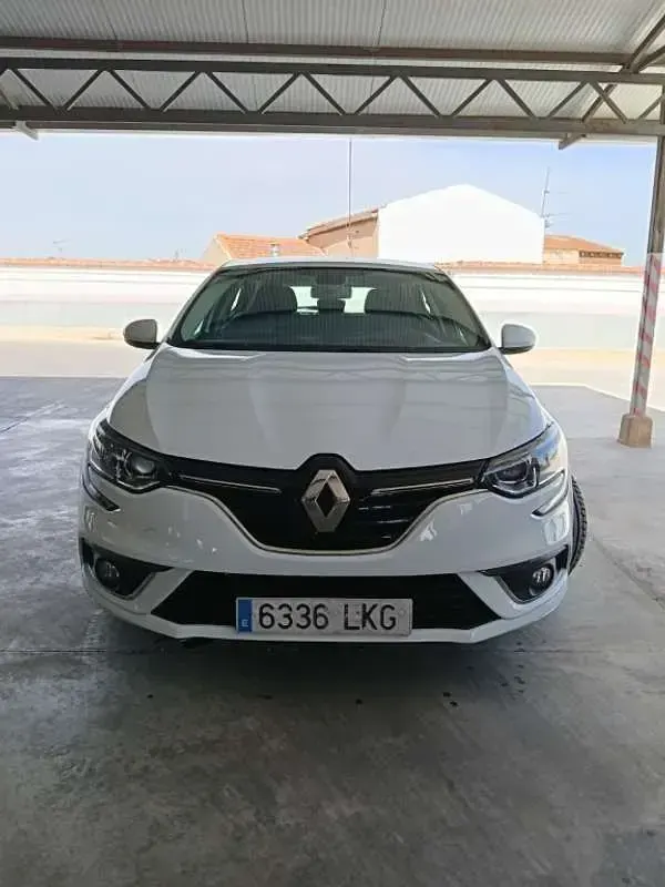 Usado Renault Mégane Business 116 CV (85 kW) 2020 Blanco Utilitario