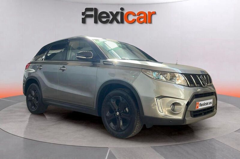 Usado Suzuki Vitara GLX 121 CV (88 kW) 2018 Gris SUV