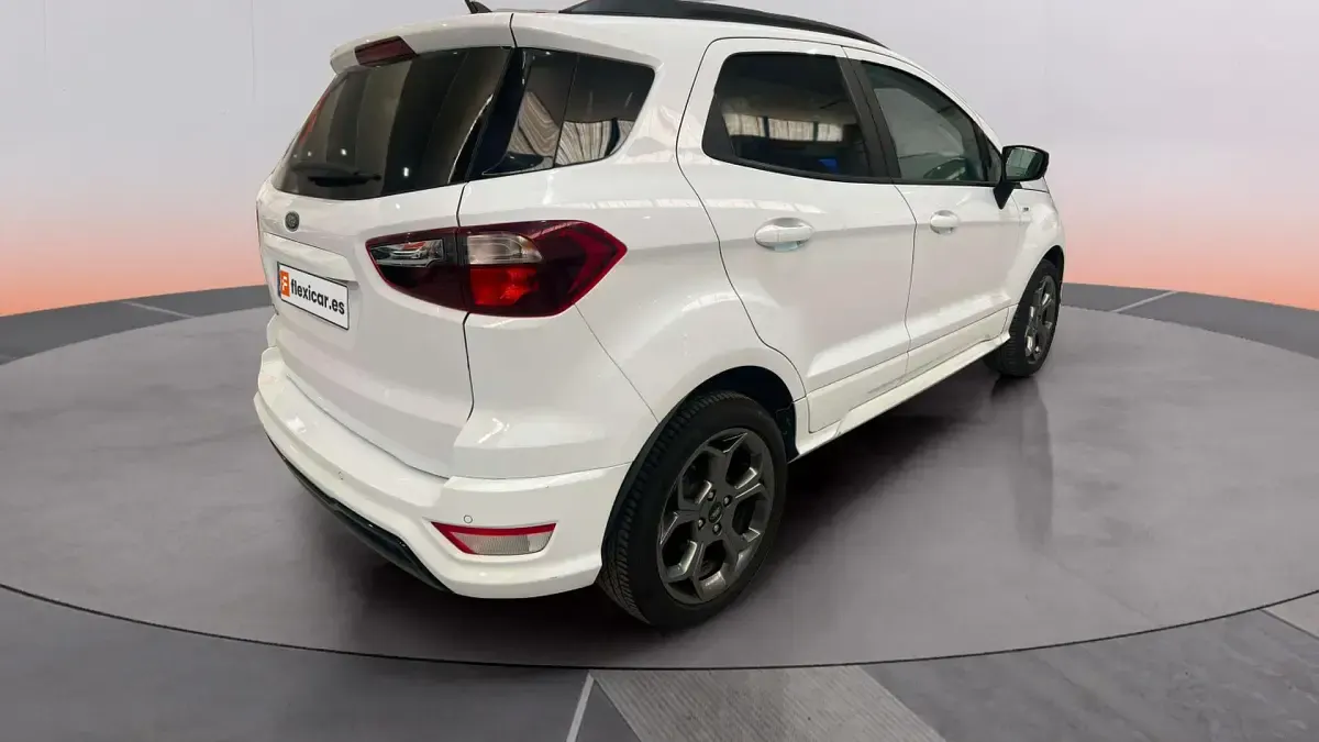 Usado Ford Ecosport ST-Line 125 CV (91 kW) 2023 Blanco SUV
