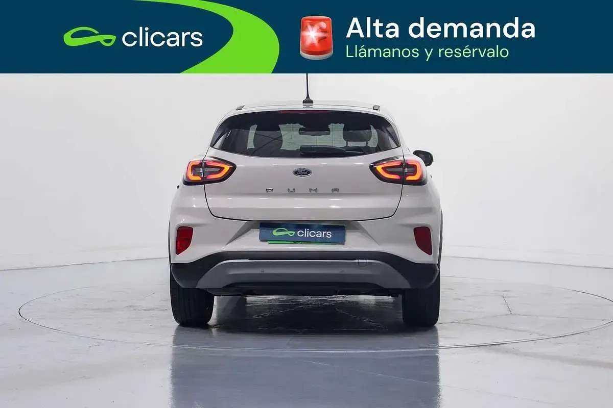 Usado Ford Puma Titanium 120 CV (88 kW) 2021 Blanco SUV