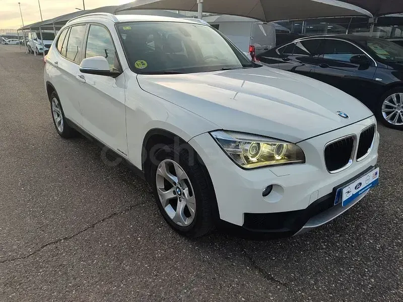 Usado BMW X1 Comfort Edition 143 CV (105 kW) 2013 Blanco SUV