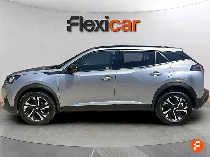 Usado Peugeot 2008 Active 130 CV (95 kW) 2023 Blanco SUV
