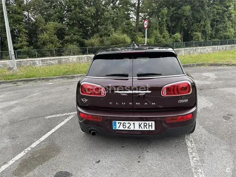 Usado Mini Cooper Clubman 136 CV (100 kW) 2019 Granate Familiar