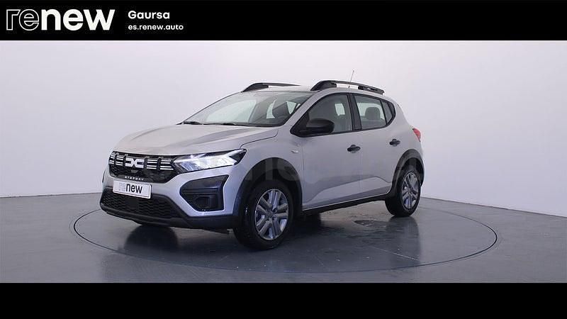 Usado Dacia Sandero Essentiel 101 CV (74 kW) 2023 Gris / plata Berlina