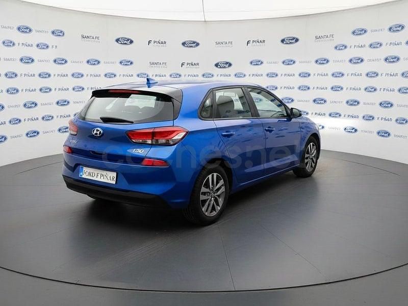 Usado Hyundai i30 GO! 95 CV (69 kW) 2019 Azul Berlina