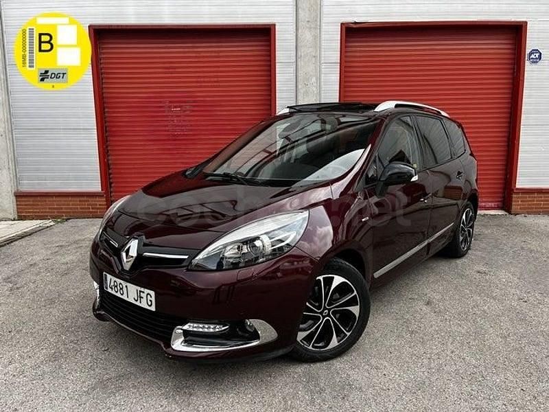 Usado Renault Grand Scénic III Bose Edition 110 CV (80 kW) 2015 Rojo Monovolumen