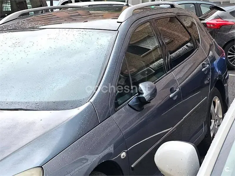 Usado Peugeot 407 Premium 136 CV (100 kW) 2007 Beige Familiar