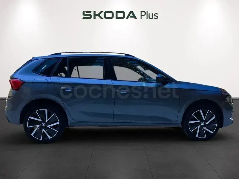 Usado Skoda Kamiq Sport 115 CV (84 kW) 2024 Gris SUV