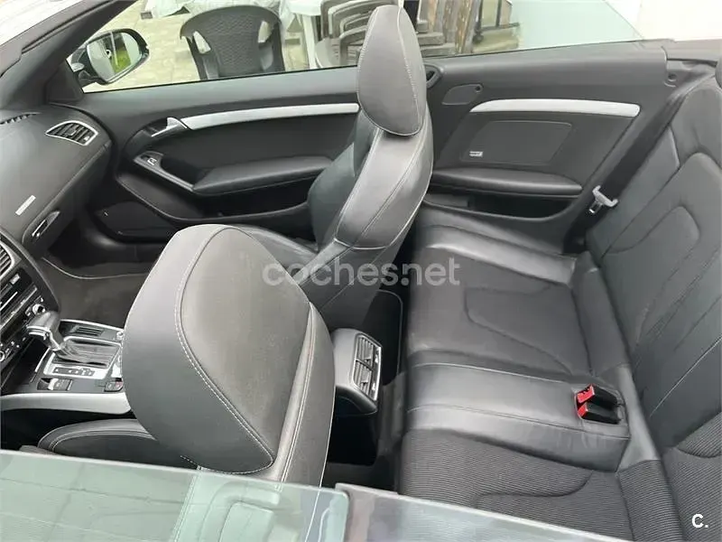 Usado Audi A5 Cabriolet 211 CV (155 kW) 2012 Negro Descapotable