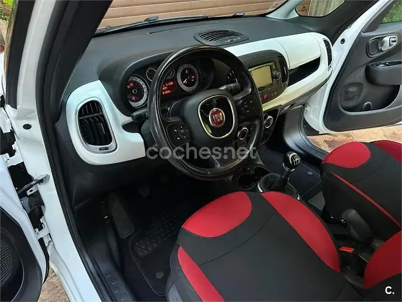 Usado Fiat 500L Lounge 95 CV (69 kW) 2017 Blanco Monovolumen