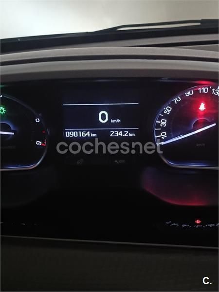 Azul Usado 2016 Peugeot 208 GT-line Utilitario | 9100 € (Precio justo) - Imagen 1/4