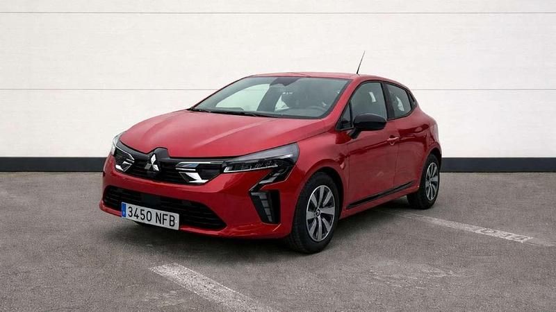 Nuevo Mitsubishi Colt Motion 101 CV (74 kW) 2025 Rojo Utilitario
