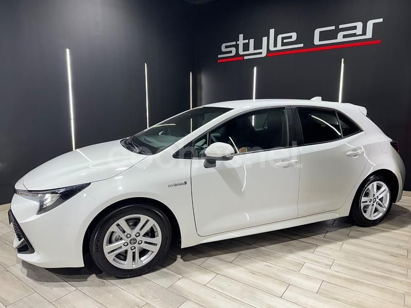 Usado Toyota Corolla Active 122 CV (89 kW) 2020 Blanco Berlina
