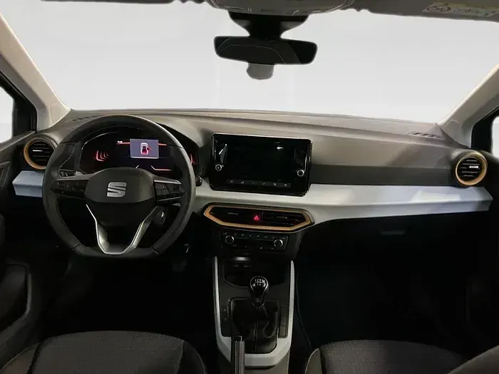 Usado Seat Arona Style 95 CV (69 kW) 2026 Azul SUV