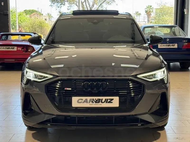 Usado Audi e-tron Sportback S-line plus 300 kW (408 CV) 2023 Eléctrico SUV
