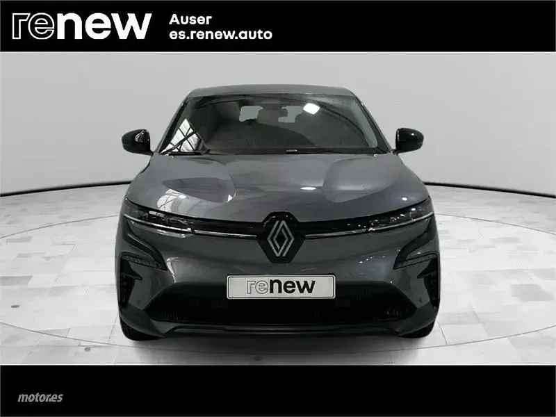 Usado Renault Megane E-Tech Evolution 95 kW (130 CV) 2023 Gris Berlina
