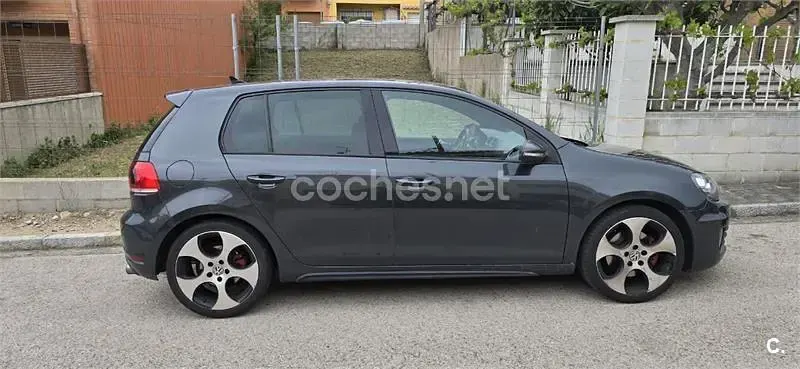 Usado VW Golf VI GTI 210 CV (154 kW) 2010 Negro Berlina