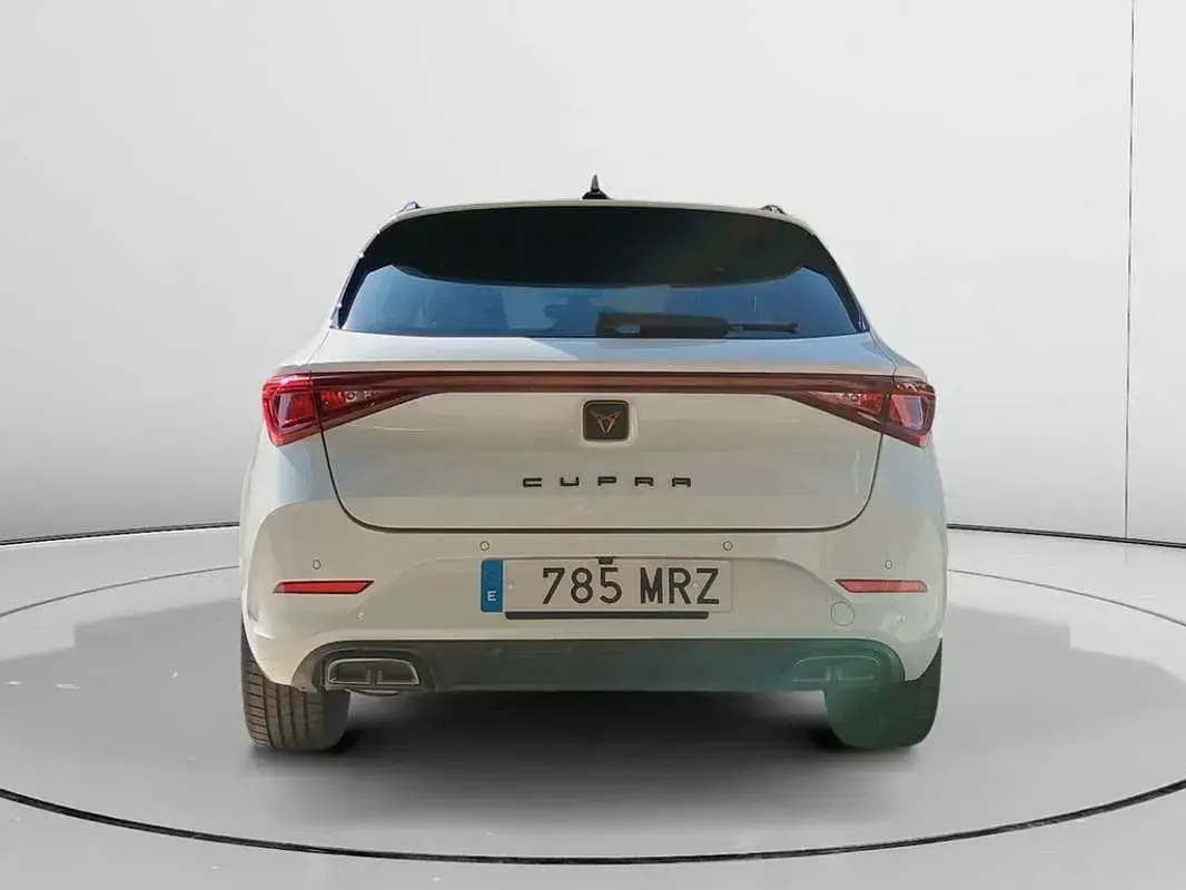 Usado Cupra Leon 150 CV (110 kW) 2024 Blanco Familiar
