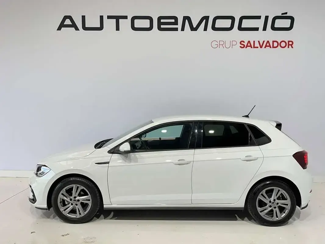 Usado VW Polo R-line 95 CV (69 kW) 2022 Blanco Utilitario