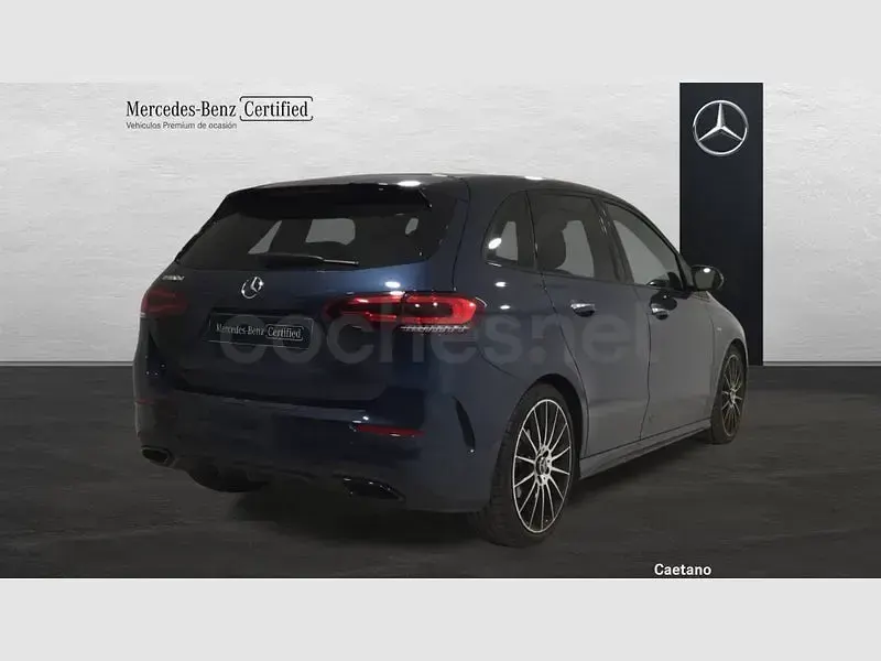 Usado Mercedes B180 116 CV (85 kW) 2021 Azul Utilitario