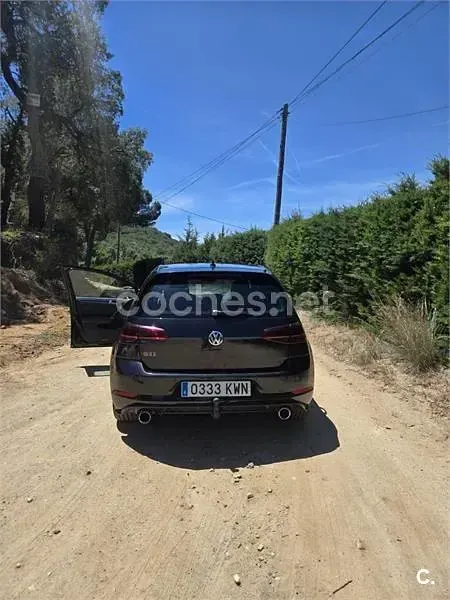 Usado VW Golf VII GTI 245 CV (180 kW) 2019 Negro Berlina