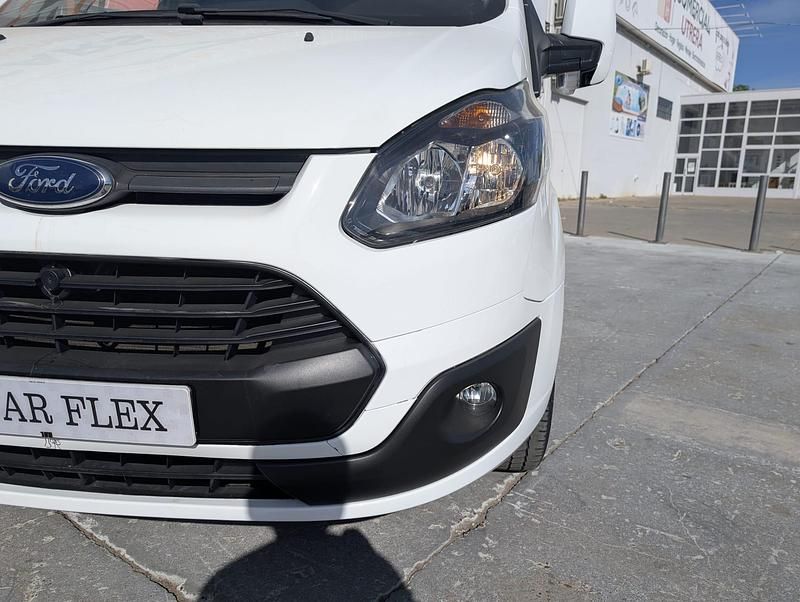 Usado Ford Transit Custom Ambiente 105 CV (77 kW) 2017 Blanco Van