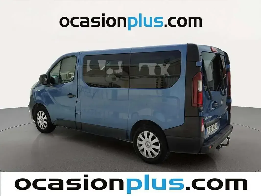 Usado Opel Vivaro S 125 CV (91 kW) 2017 Azul Monovolumen