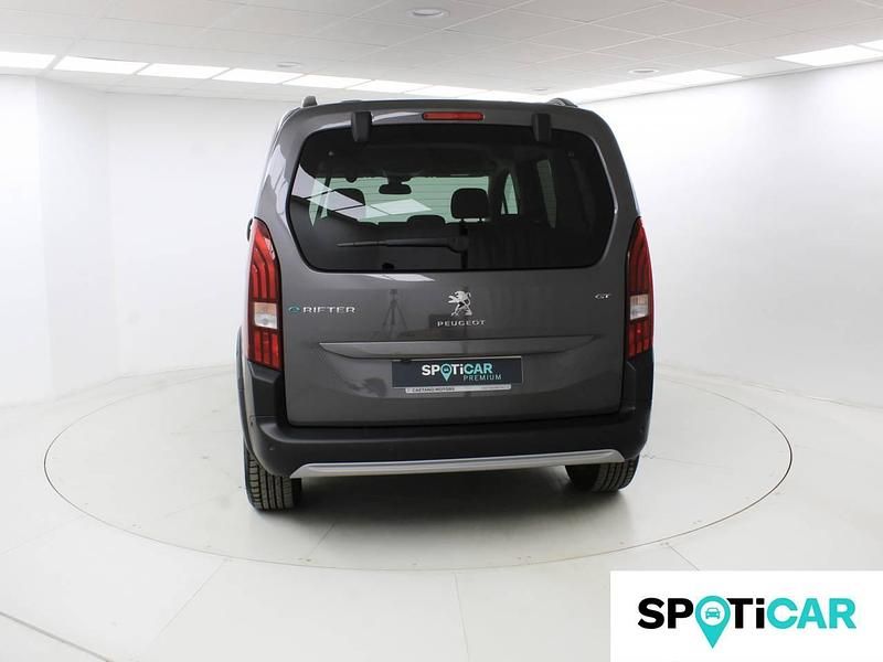 Usado Peugeot Rifter GT 100 kW (136 CV) 2025 Gris Monovolumen