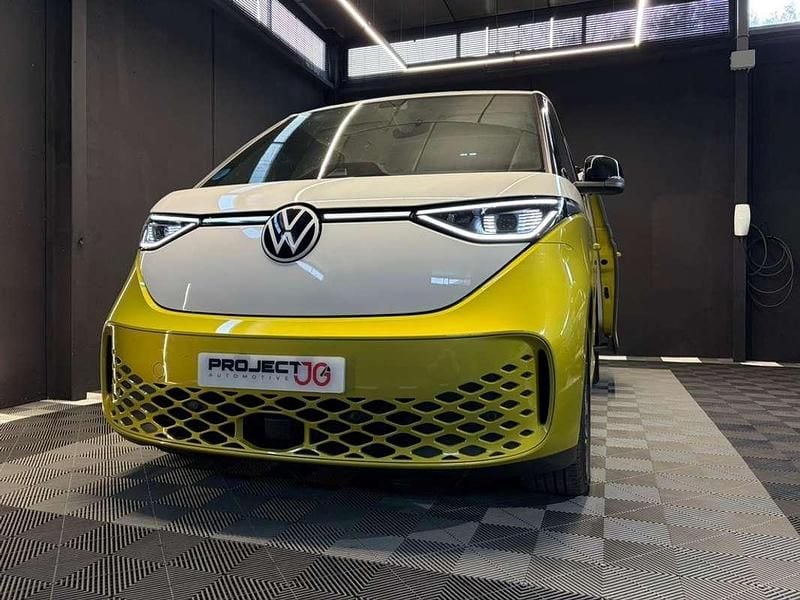 Begagnad VW ID. Buzz Edition 150 kW (204 HK) 2023 Grön Minibuss