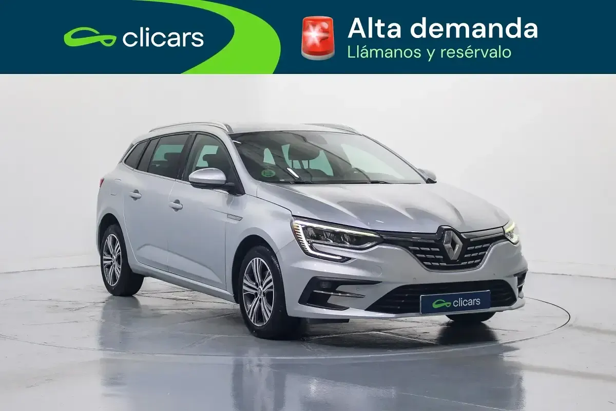 Usado Renault Mégane GrandTour Zen 140 CV (102 kW) 2022 Gris Familiar
