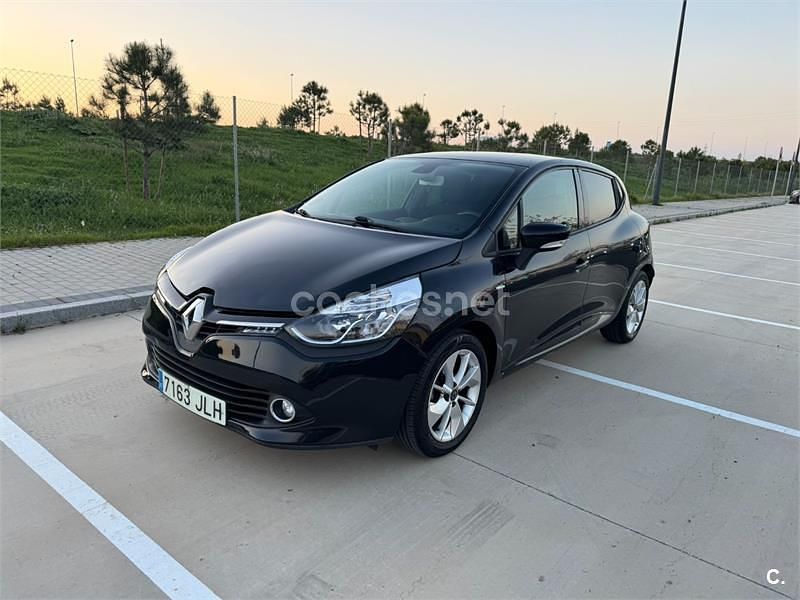 Usado Renault Clio IV LIMITED 90 CV (66 kW) 2016 Negro Berlina