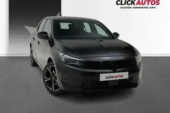 Usado Opel Corsa 110 CV (80 kW) 2025 Negro Utilitario