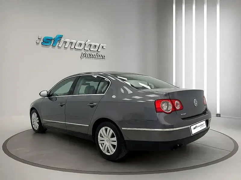Usado VW Passat Advance 140 CV (102 kW) 2007 Azul Berlina