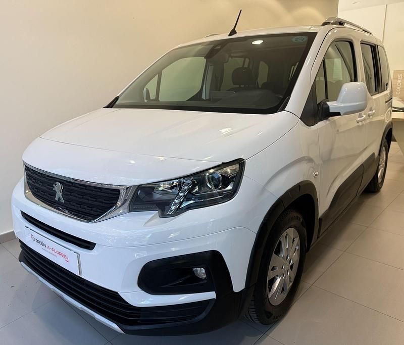 Usado Peugeot Rifter Allure 100 CV (73 kW) 2019 Blanco Monovolumen