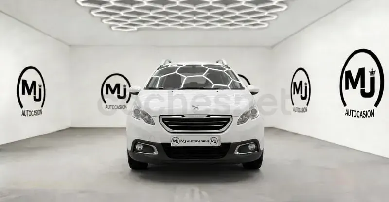 Usado Peugeot 2008 Style 100 CV (73 kW) 2015 Blanco SUV