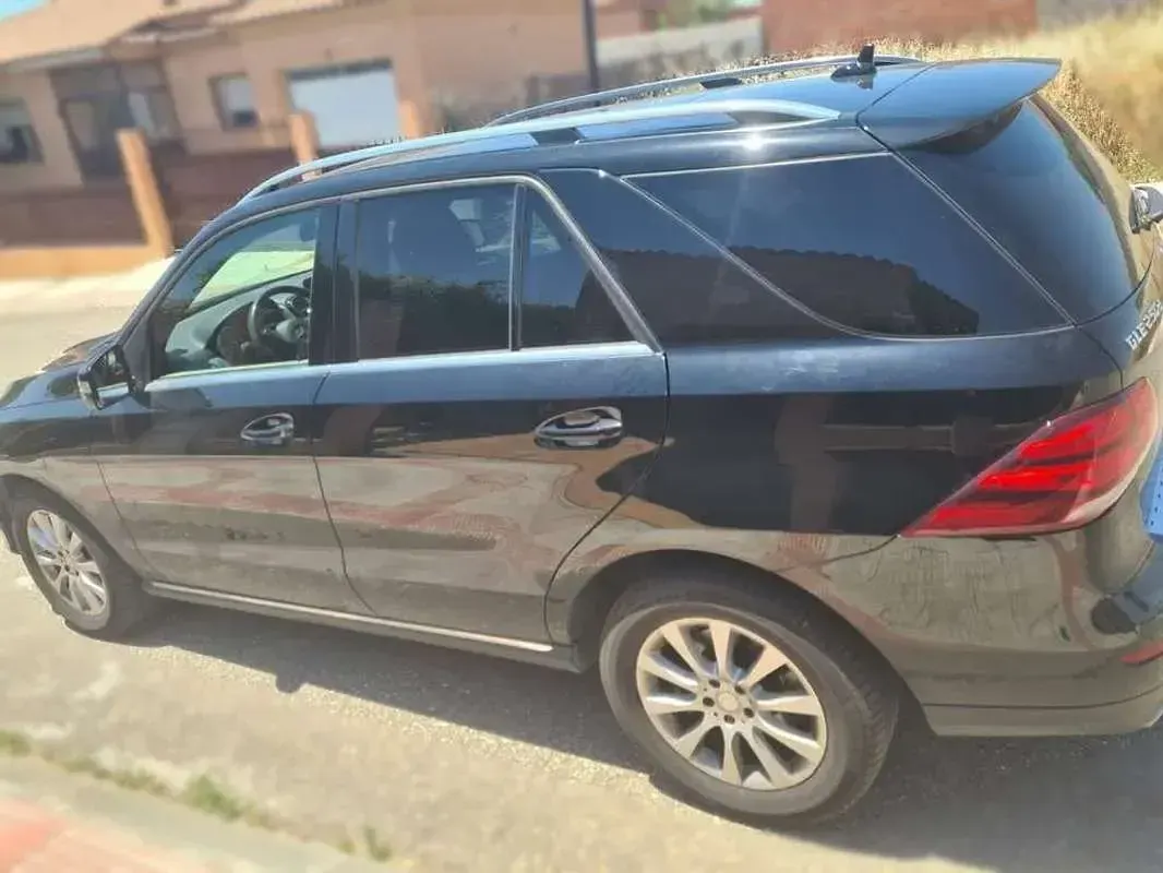 Usado Mercedes GLE250 204 CV (150 kW) 2016 Negro SUV