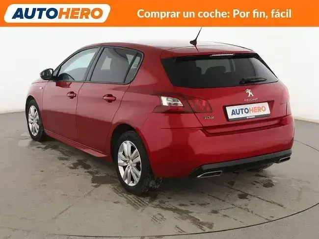 Używany Peugeot 308 Style 120 KM (88 kW) 2016 Czerwony Sedan/Limuzyna