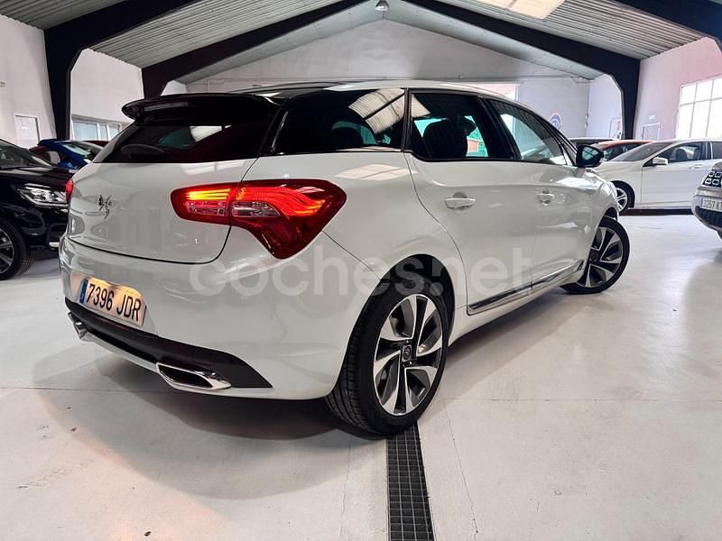 Usado DS Automobiles DS5 150 CV (110 kW) 2015 Blanco Utilitario